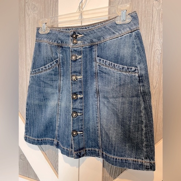 American Eagle Outfitters Dresses & Skirts - B7.13 American Eagle Denim Mini Skirt Size 0 • Length 16